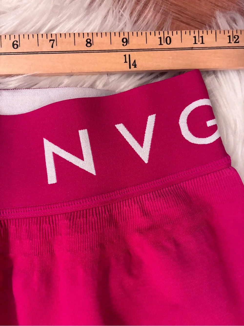 NVGTN Cosmo Hot Pink Seamless Leggings Sz Large Like New Activewear Yoga Gym